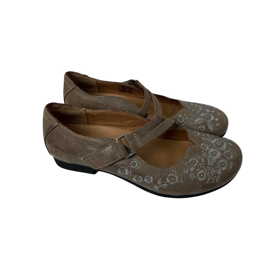 Taos Wish Shoes Womens Size 6.5 Mary Jane Taupe Brown Leather Comfort